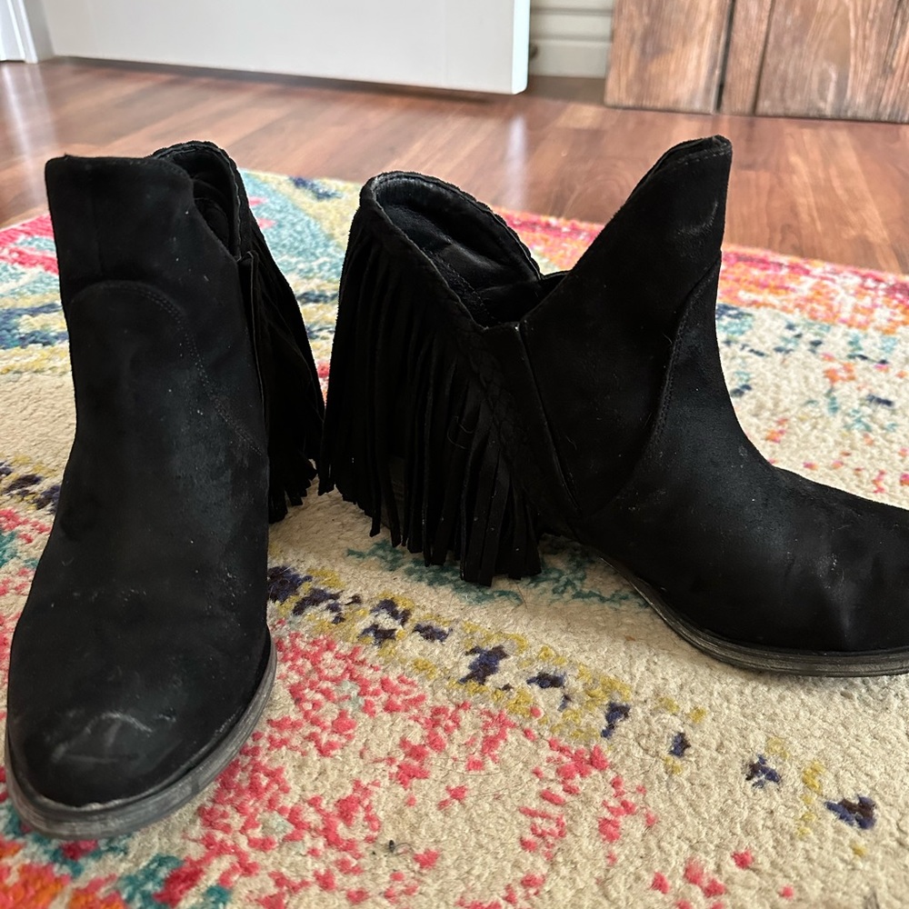 Not Rated Braxton fringe booties